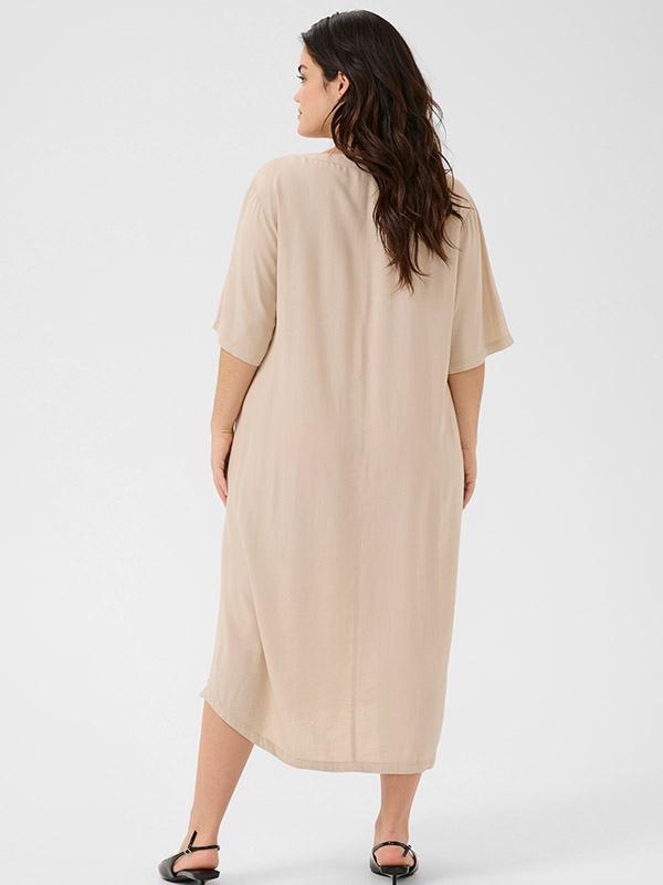 KCMILLE - Plus Size Kjole fra Kaffe Curve