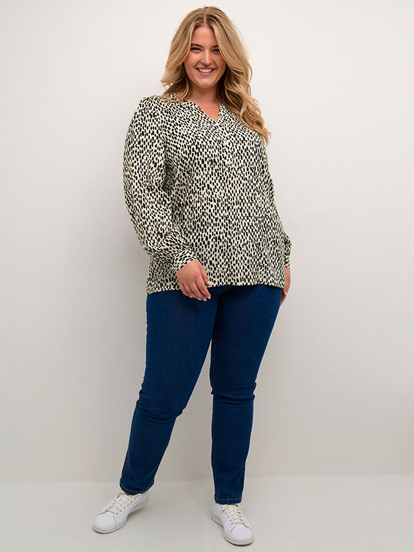 Bluse fra Kaffe Curve