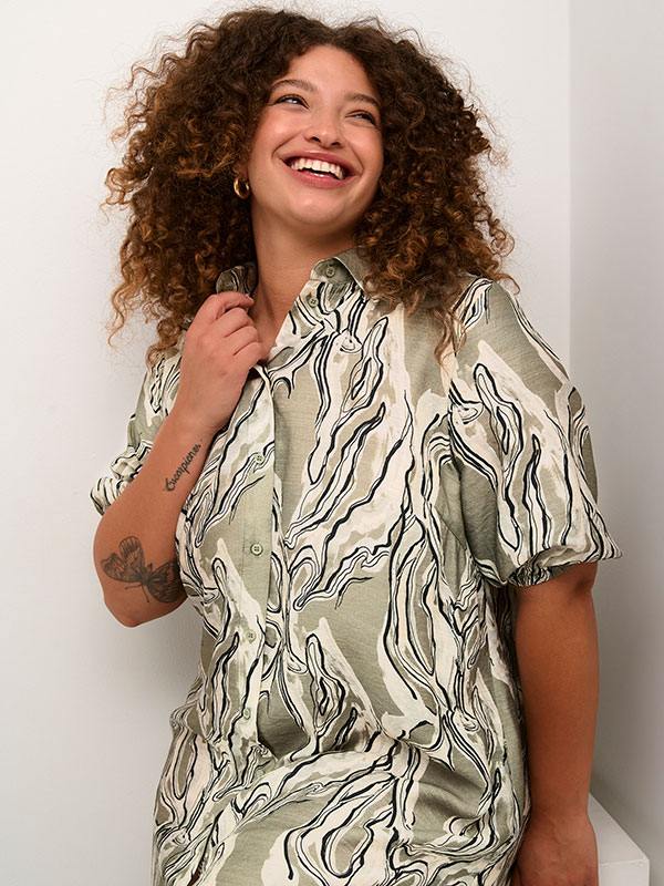 Kjole fra Kaffe Curve