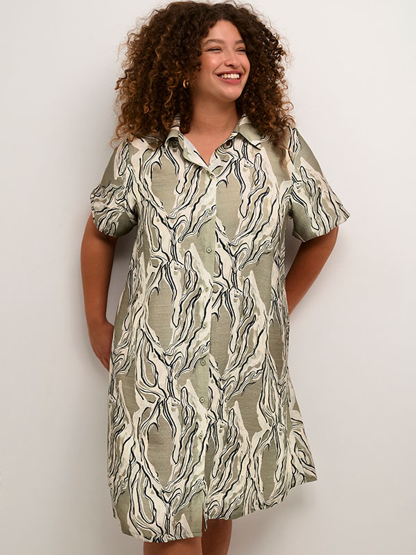 Kjole fra Kaffe Curve