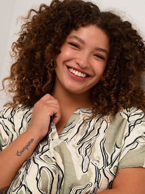 Bluse fra Kaffe Curve