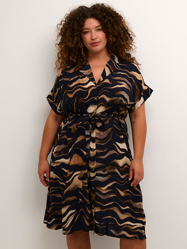 Kjole fra Kaffe Curve