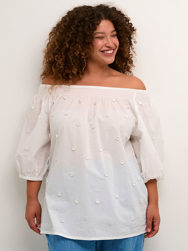 Bluse fra Kaffe Curve