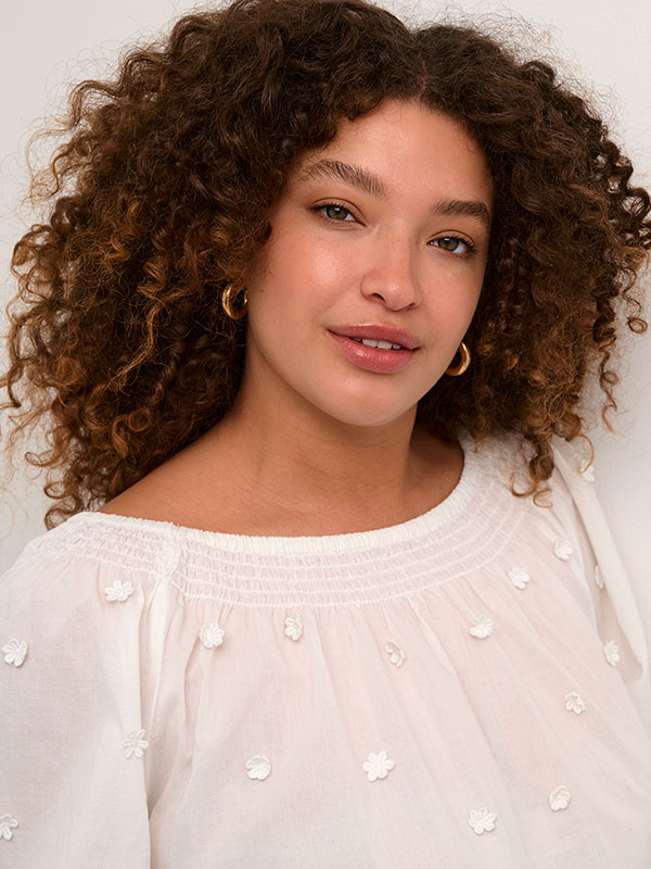 Bluse fra Kaffe Curve