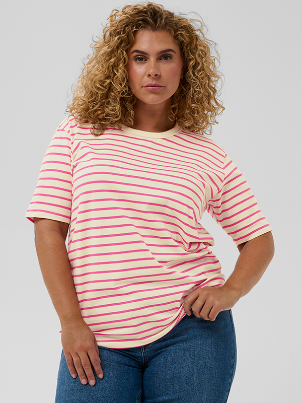 KCWINNI - Plus Size T-skjorte fra Kaffe Curve