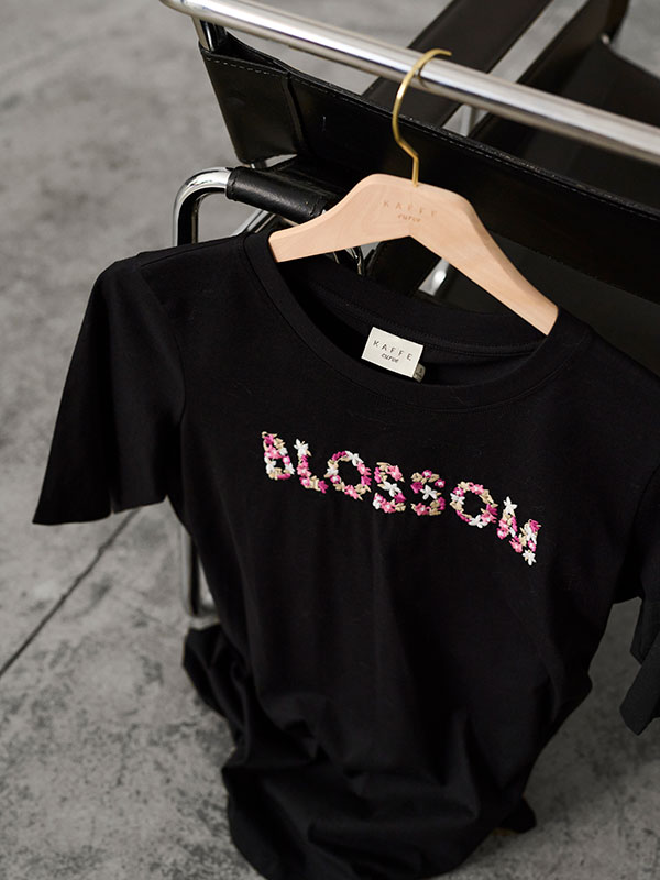 KCFAYA - Plus Size T-shirt fra Kaffe Curve