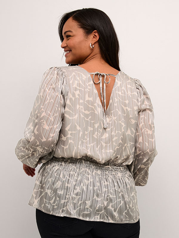 KCELLA - Plus Size Bluse fra Kaffe Curve
