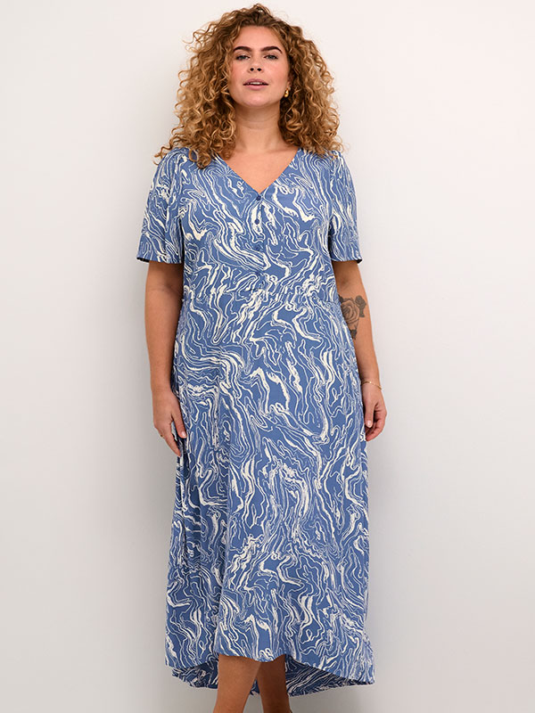 KCALONA - Plus Size Kjole fra Kaffe Curve