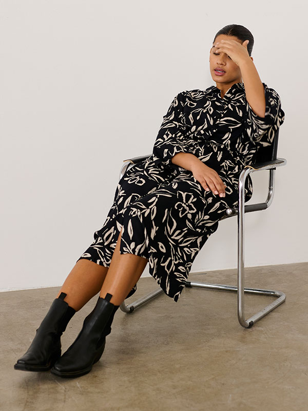 KCFLORA - Plus Size Kjole fra Kaffe Curve