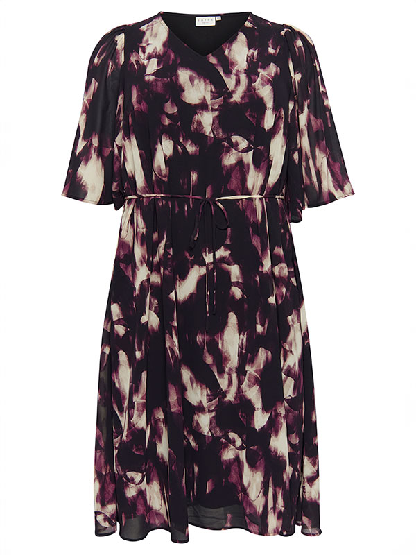 KCNOUR - Plus Size Kjole fra Kaffe Curve