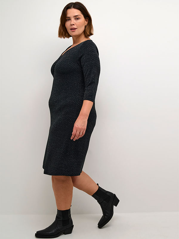 KCELLIA - Plus Size Kjole fra Kaffe Curve