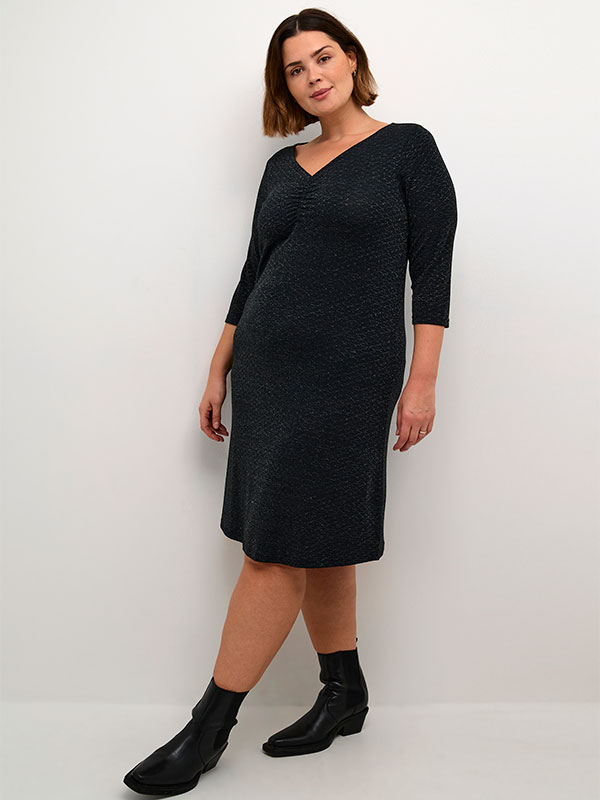 KCELLIA - Plus Size Kjole fra Kaffe Curve