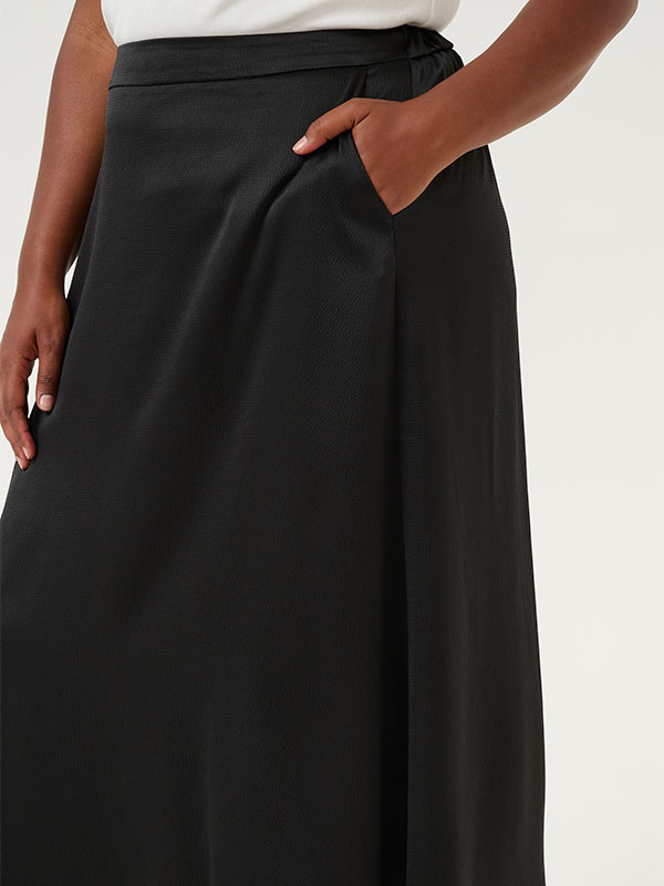 KCDINA - Plus Size Skjørt fra Kaffe Curve