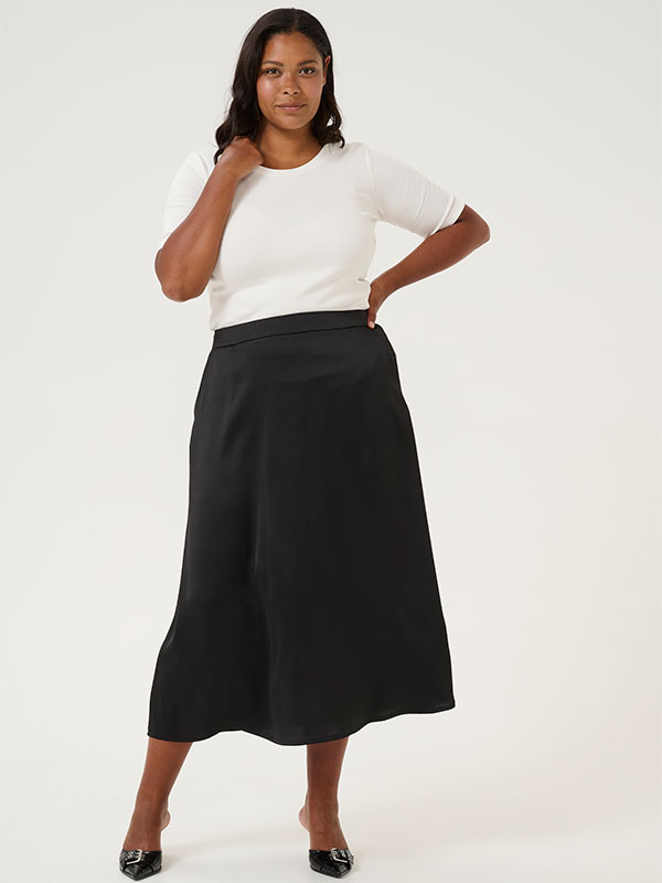 KCDINA - Plus Size Skjørt fra Kaffe Curve