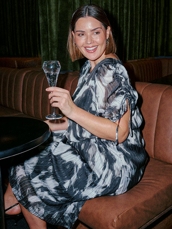 KCLIVA - Plus Size Kjole fra Kaffe Curve