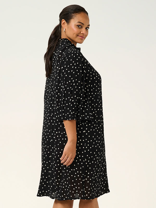 KCVILNA - Plus Size Kjole fra Kaffe Curve