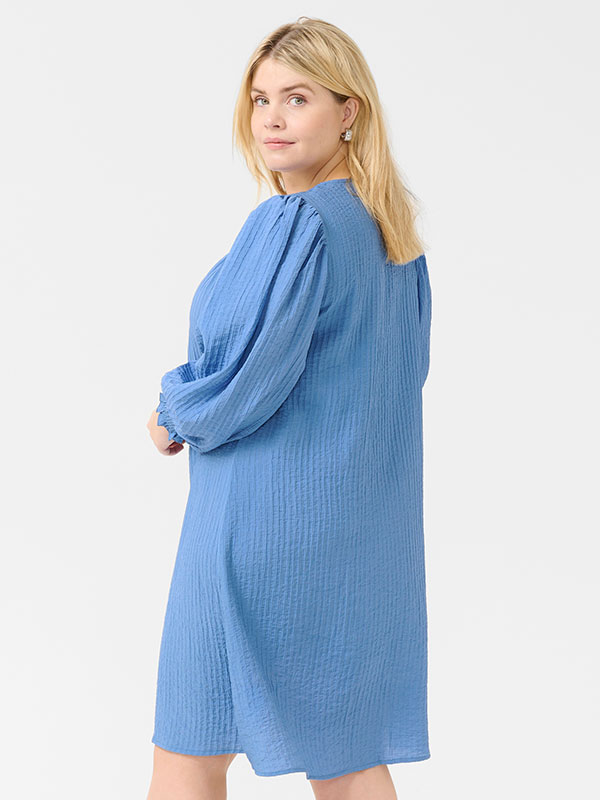 KCLINNA - Plus Size Kjole fra Kaffe Curve