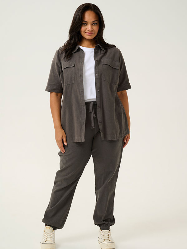 KCNANA - Plus Size Skjorte fra Kaffe Curve