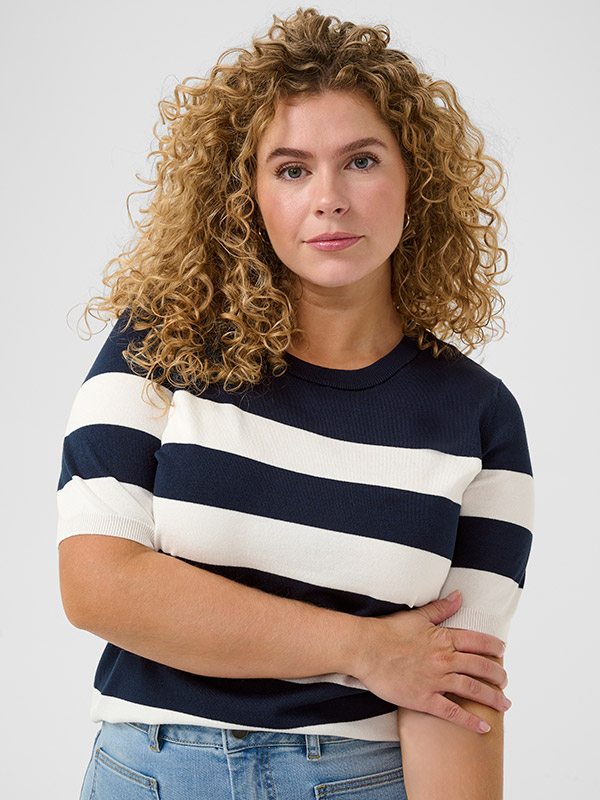 KCLIZZY - Plus Size T-shirt fra Kaffe Curve