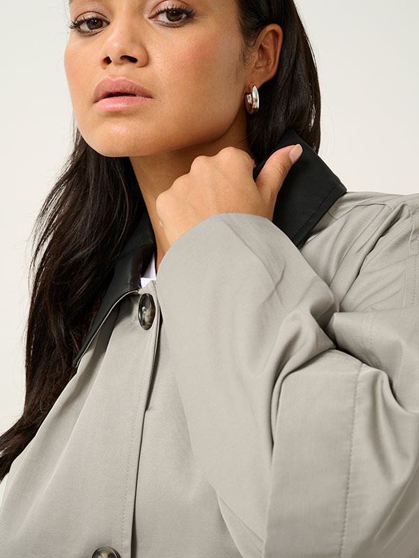 KCSANNA - Plus Size Frakk fra Kaffe Curve