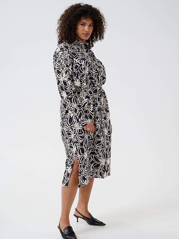 KCHALIAH - Plus Size Kjole fra Kaffe Curve
