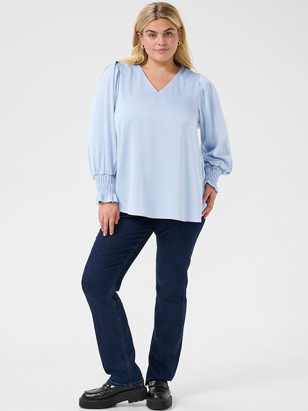 KCHILLA - Plus Size Bluse fra Kaffe Curve