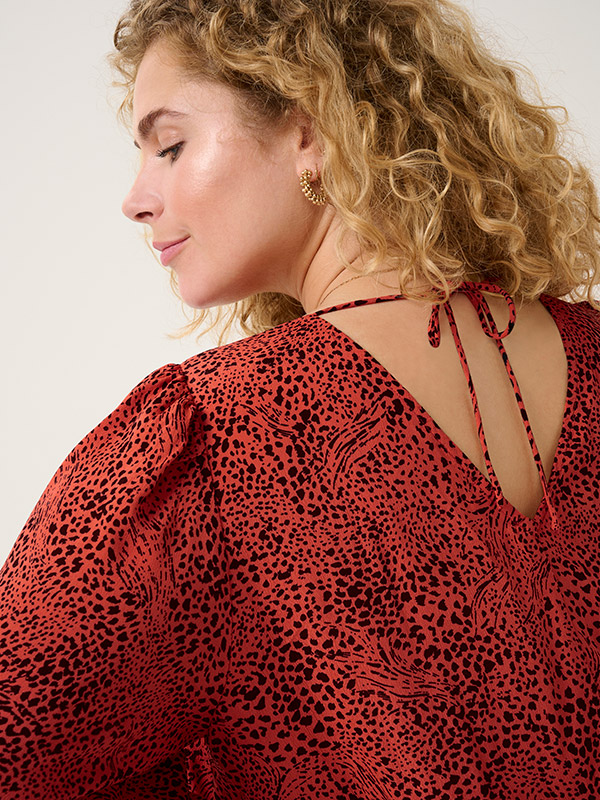 KCALIANA - Plus Size Kjole fra Kaffe Curve