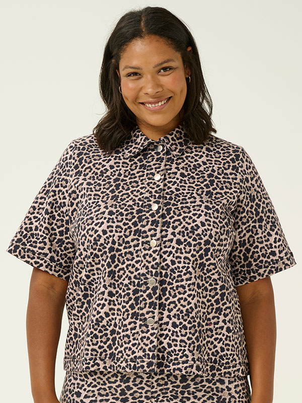 KCLINIMA - Plus Size Skjorte fra Kaffe Curve