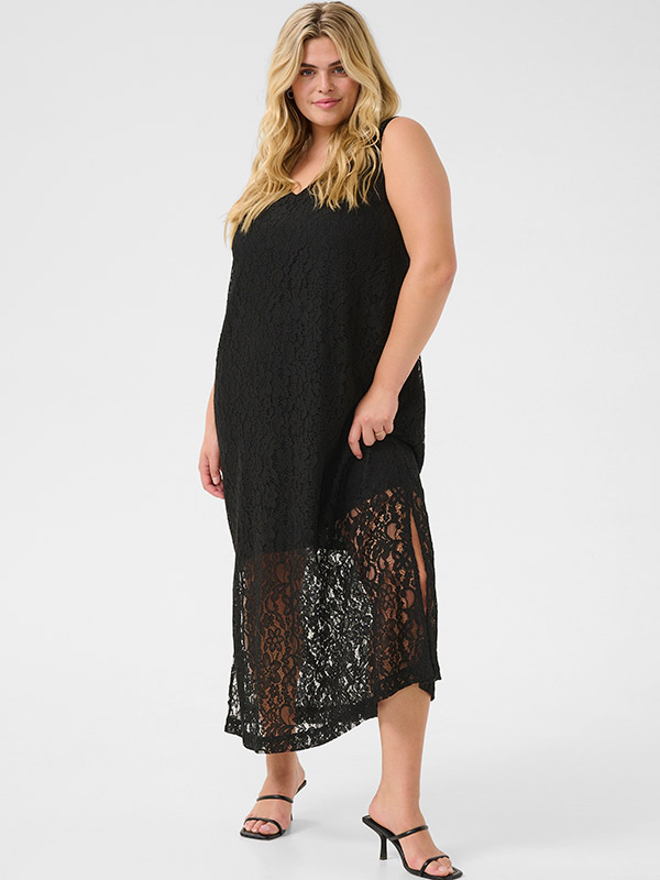 KCLORANI - Plus Size Kjole fra Kaffe Curve