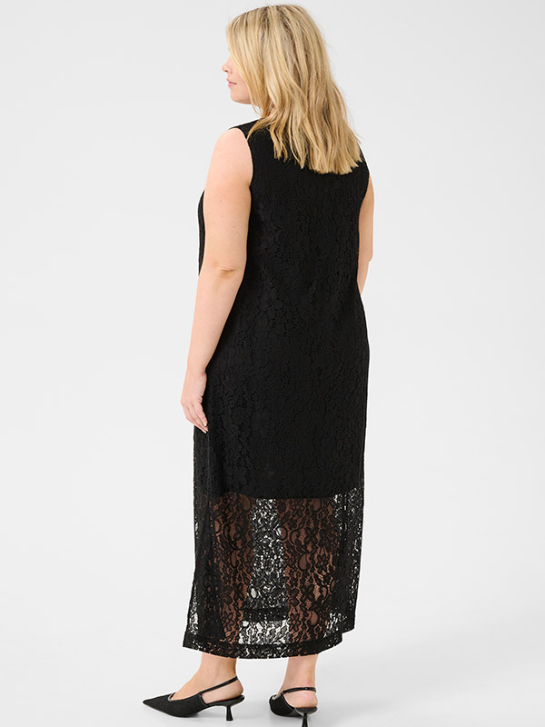 KCLORANI - Plus Size Kjole fra Kaffe Curve