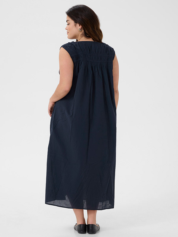 KCTHIA - Plus Size Kjole fra Kaffe Curve
