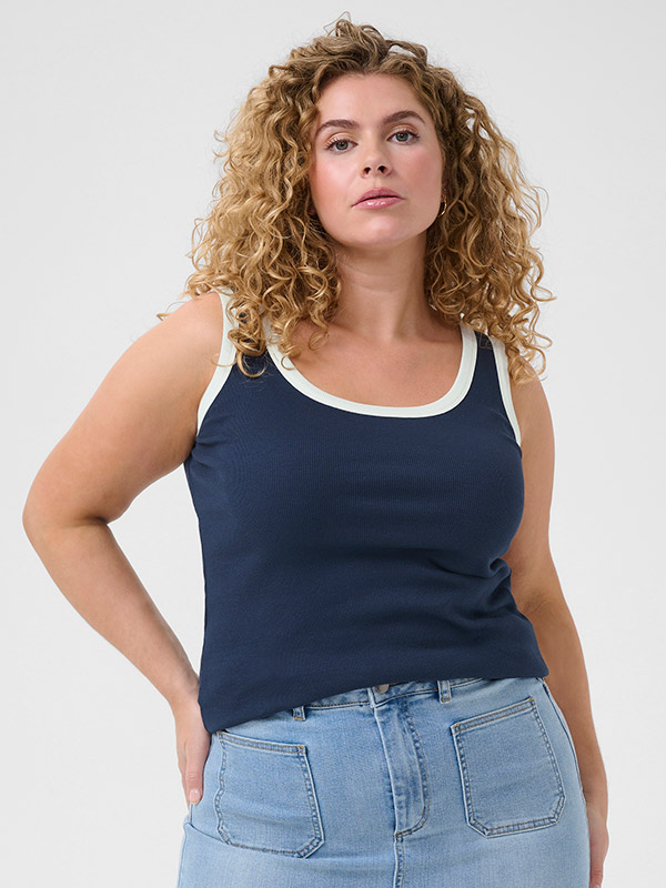 KCCARINA - Plus Size Topp fra Kaffe Curve