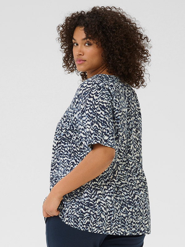 KCRAFIA - Plus Size Bluse fra Kaffe Curve