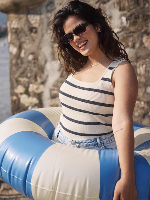 KCMORINA - Plus Size Topp fra Kaffe Curve