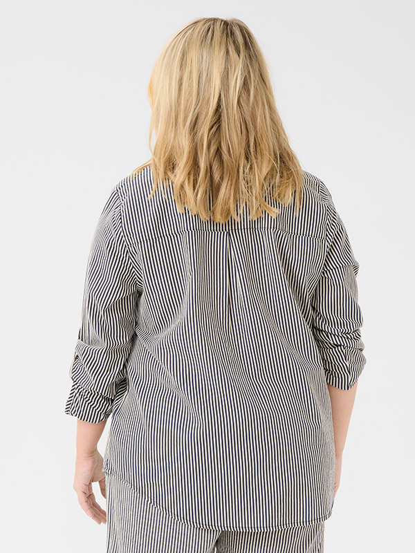 KCNANA - Plus Size Skjorte fra Kaffe Curve