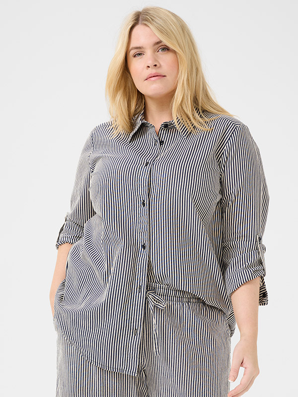KCNANA - Plus Size Skjorte fra Kaffe Curve