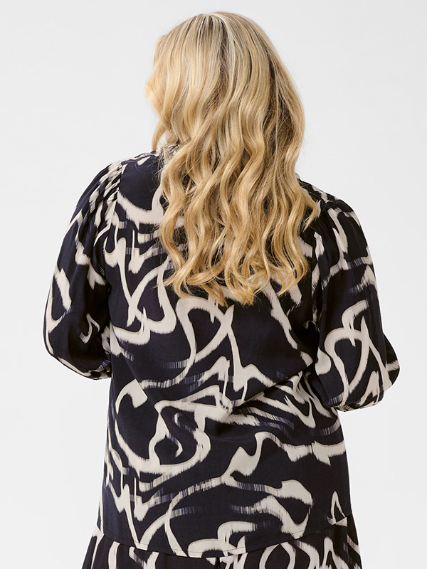 KCMAREN - Plus Size Bluse fra Kaffe Curve