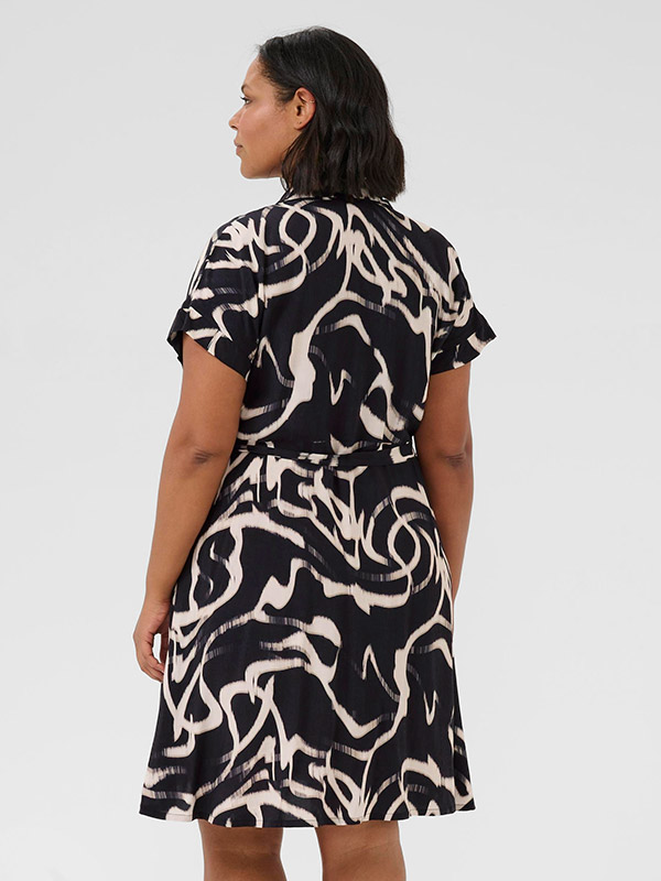 KCMAREN - Plus Size Kjole fra Kaffe Curve