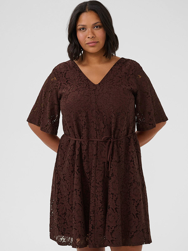 KCNIMA - Plus Size Kjole fra Kaffe Curve