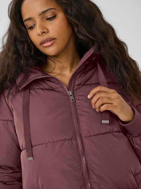 KCNIKI - Plus Size Jakke fra Kaffe Curve