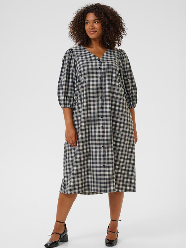 KCELINA - Plus Size Kjole fra Kaffe Curve