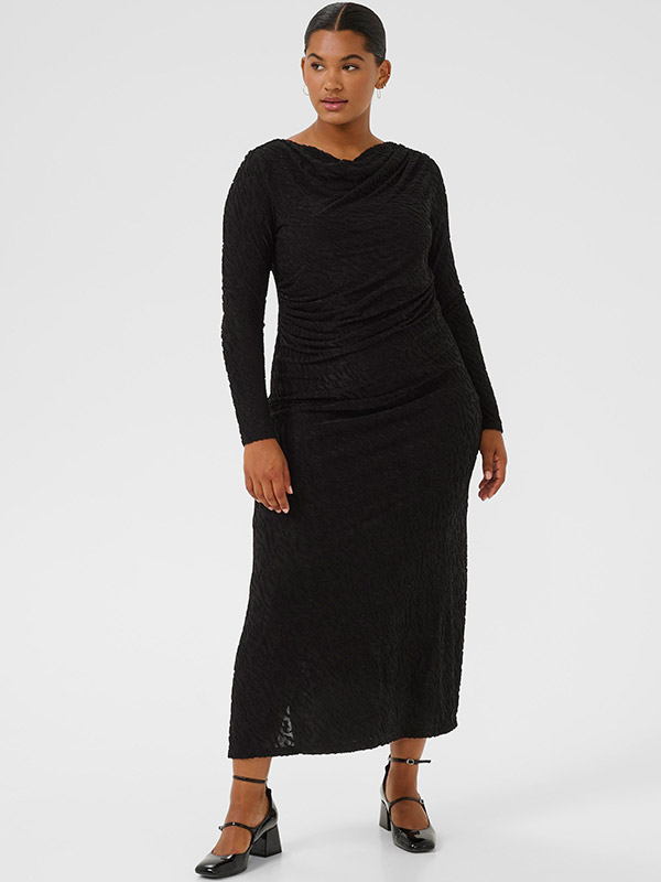 KCZARINA - Plus Size Kjole fra Kaffe Curve