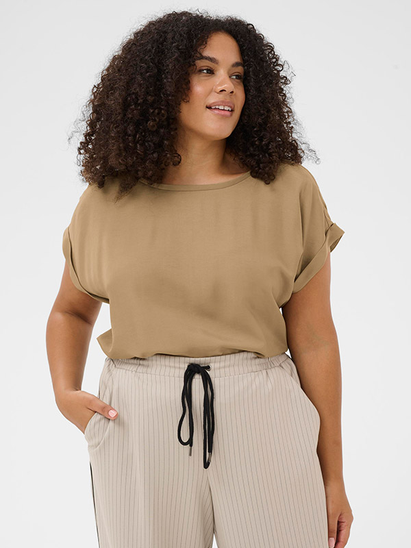 KCMILIA - Plus Size Bluse fra Kaffe Curve