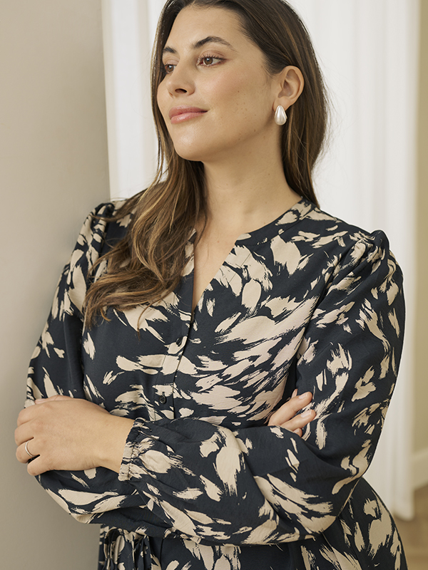 KCOLLA - Plus Size Kjole fra Kaffe Curve