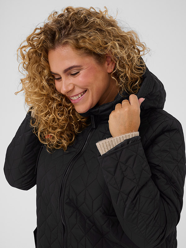 KCLEINA - Plus Size Jakke fra Kaffe Curve
