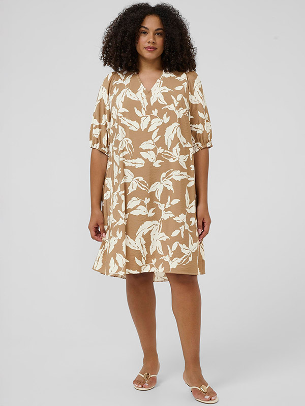 KCMARLA - Plus Size Kjole fra Kaffe Curve