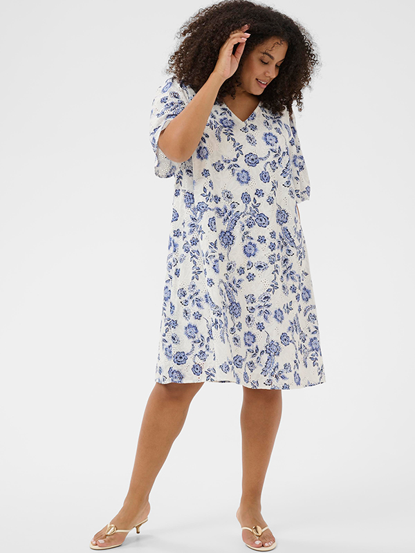 KCLULA - Plus Size Kjole fra Kaffe Curve