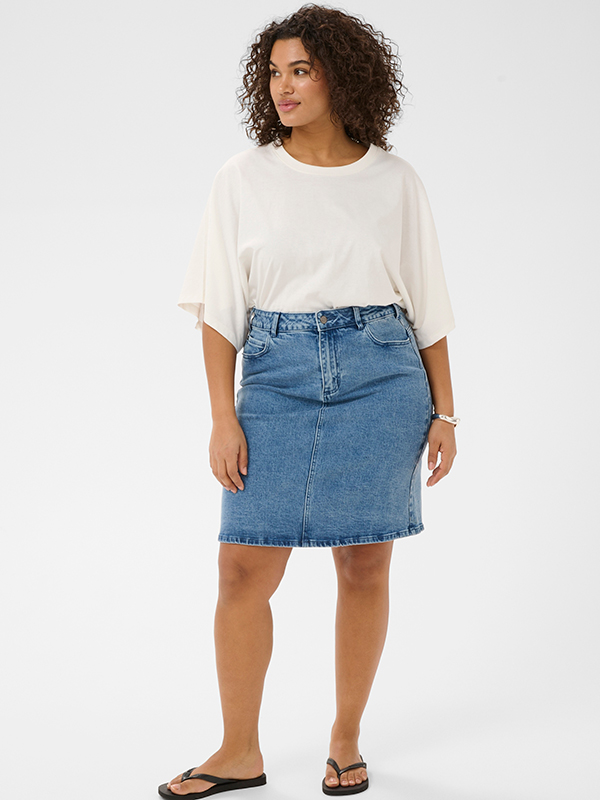 KCSTORMI - Plus Size T-skjorte fra Kaffe Curve