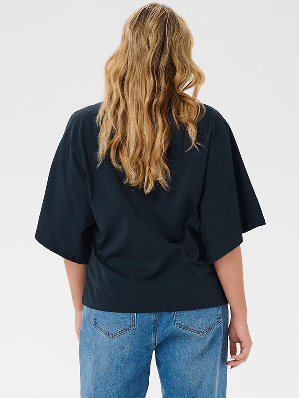 KCSTORMI - Plus Size T-skjorte fra Kaffe Curve