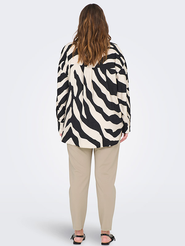 CARGOLDTRASH - Plus Size Bukser fra Only Carmakoma